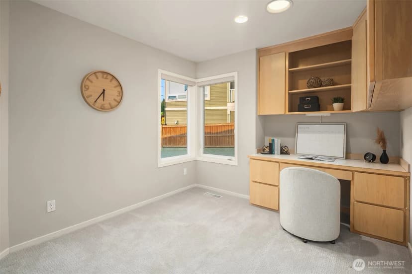Property photo for 912 Cedar Street, Edmonds photo 24