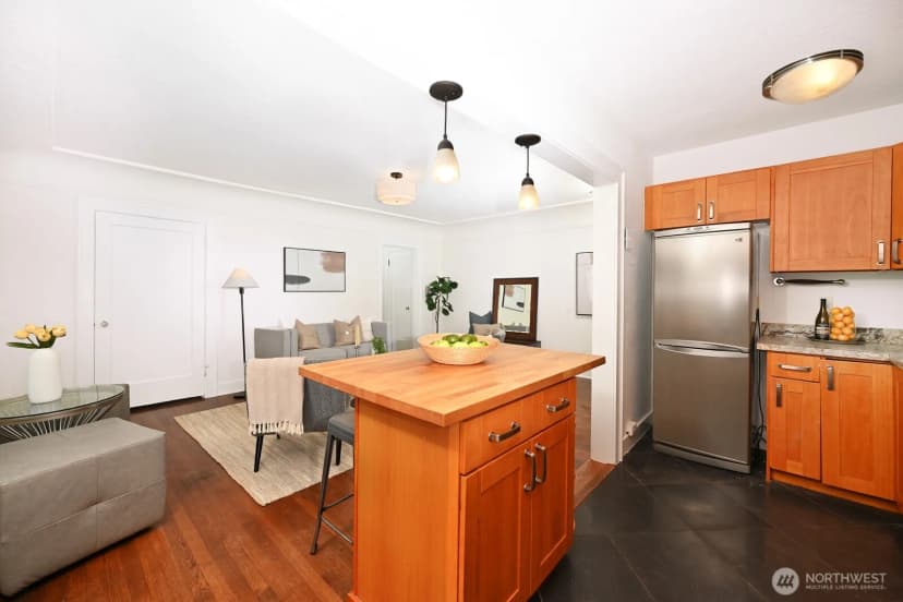 Property photo for 735 Federal Avenue E #5, Seattle photo 9