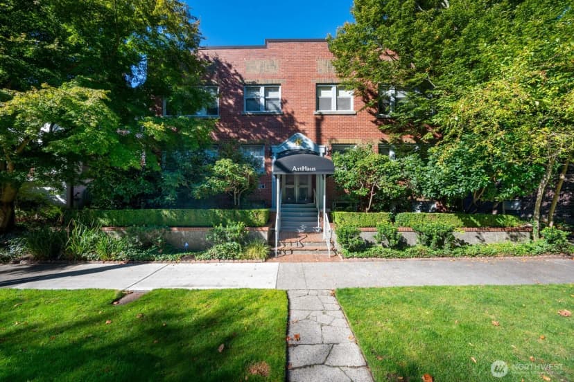 Property photo for 735 Federal Avenue E #5, Seattle photo 25