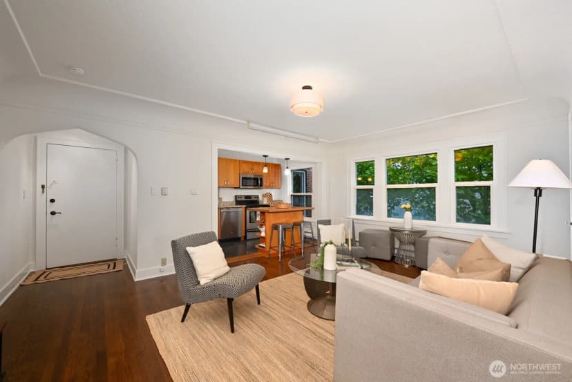Property photo for 735 Federal Avenue E #5, Seattle photo 4