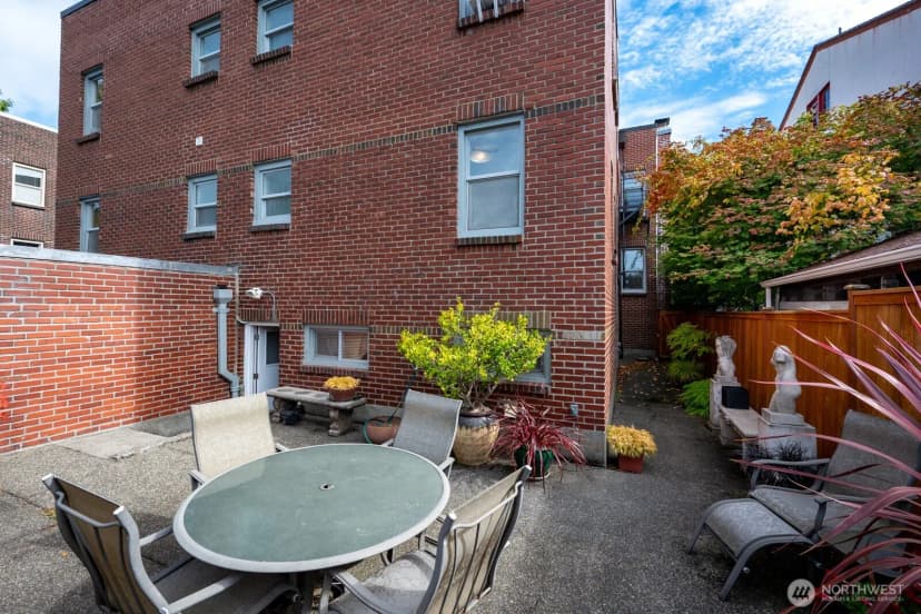 Property photo for 735 Federal Avenue E #5, Seattle photo 19