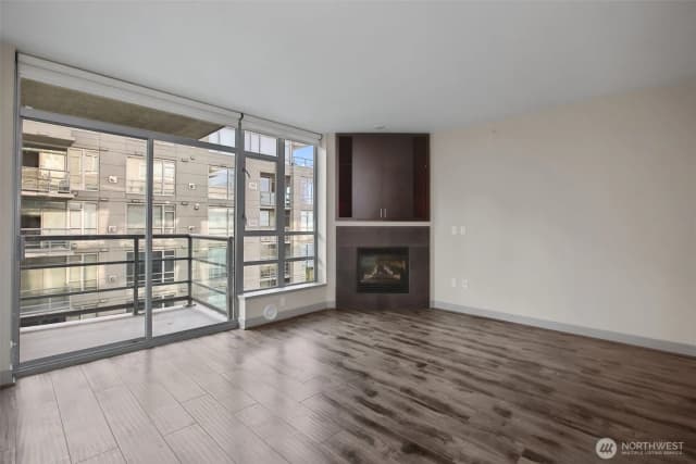 Property photo for 2929 1st Avenue #1106, Seattle photo 2