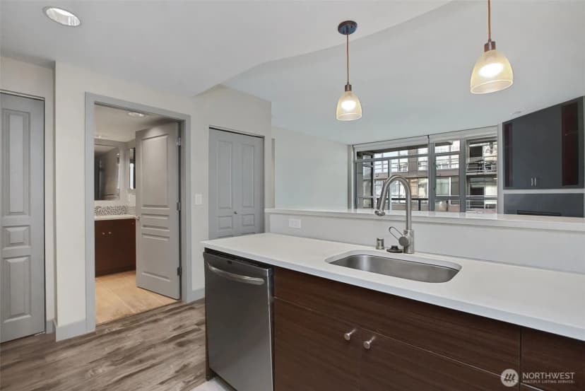 Property photo for 2929 1st Avenue #1106, Seattle photo 11