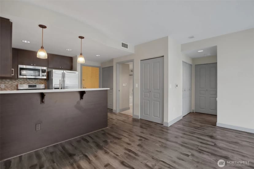 Property photo for 2929 1st Avenue #1106, Seattle photo 7