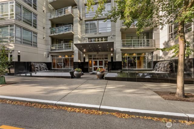 Property photo for 2929 1st Avenue #1106, Seattle