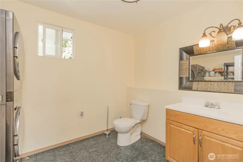 Property photo for 15210 16th Avenue E, Tacoma photo 23