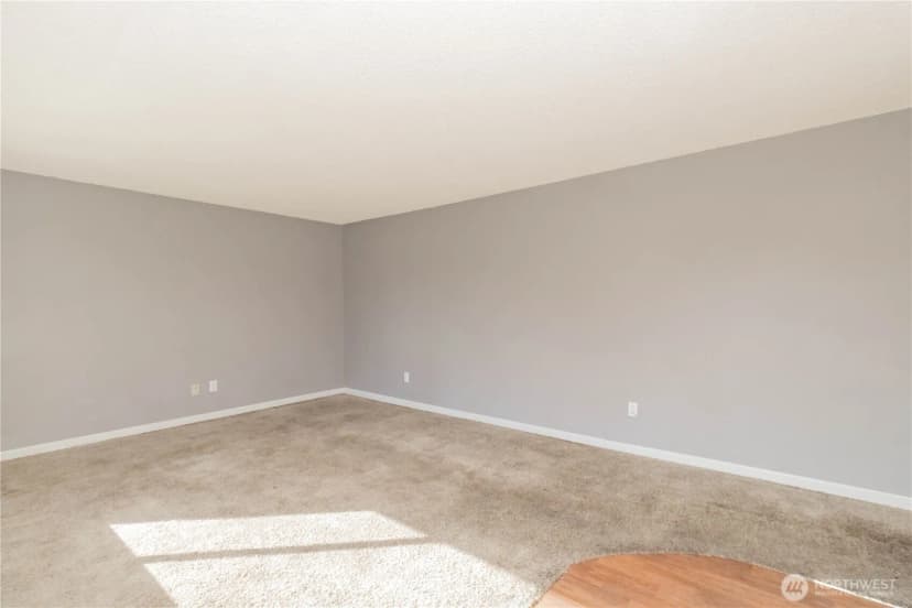 Property photo for 15210 16th Avenue E, Tacoma photo 6