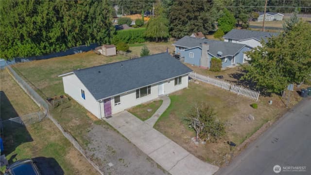 Property photo for 15210 16th Avenue E, Tacoma photo 2