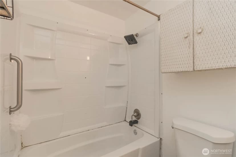 Property photo for 15210 16th Avenue E, Tacoma photo 12