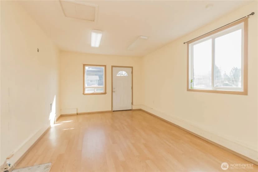 Property photo for 15210 16th Avenue E, Tacoma photo 22