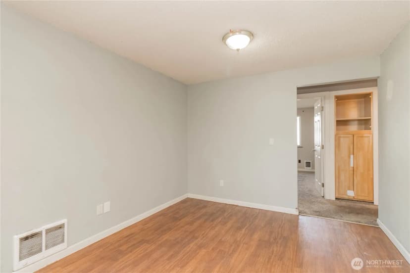 Property photo for 15210 16th Avenue E, Tacoma photo 19