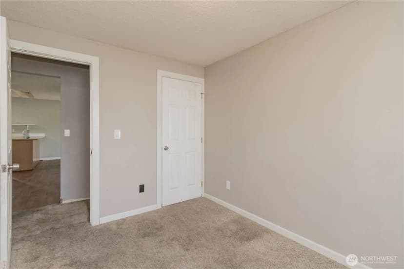Property photo for 15210 16th Avenue E, Tacoma photo 10