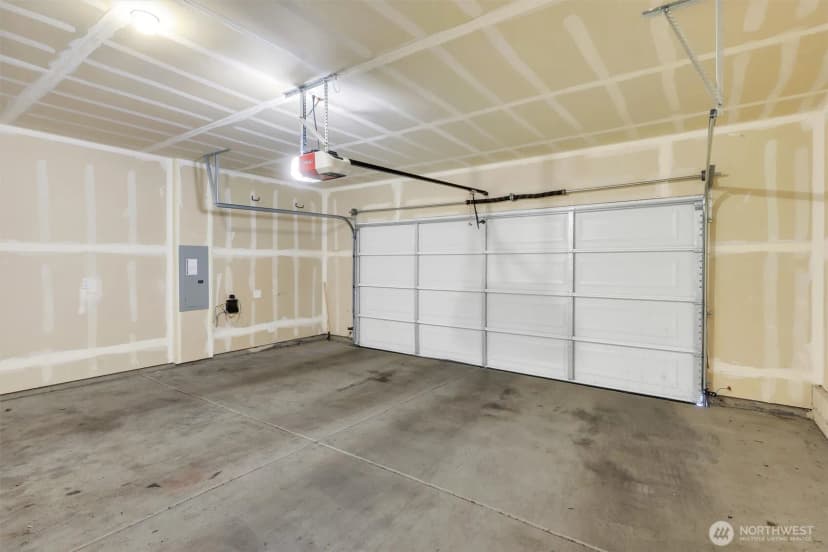 Property photo for 14610 36th Avenue Ne, Lake Forest Park photo 30