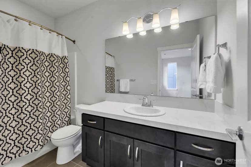 Property photo for 14610 36th Avenue Ne, Lake Forest Park photo 19