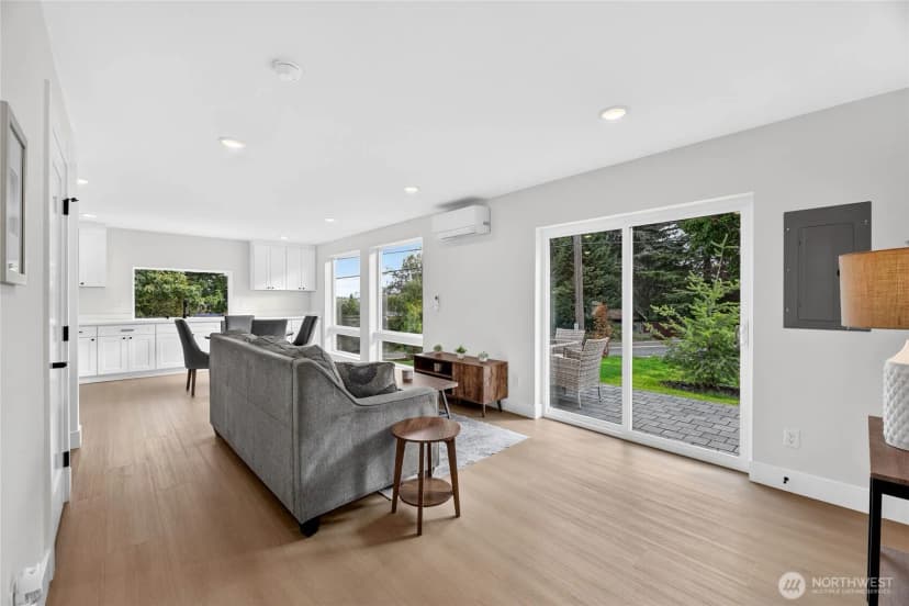 Property photo for 10029 14th Avenue S, Seattle photo 6