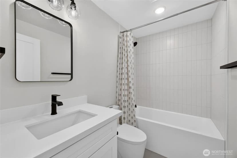 Property photo for 10029 14th Avenue S, Seattle photo 28
