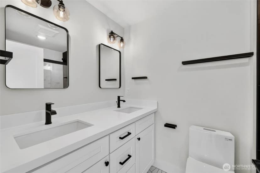 Property photo for 10029 14th Avenue S, Seattle photo 24