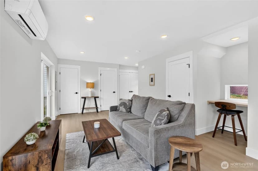 Property photo for 10029 14th Avenue S, Seattle photo 10