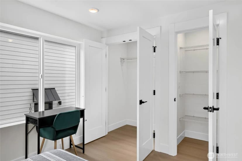 Property photo for 10029 14th Avenue S, Seattle photo 27