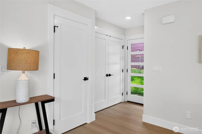 Property photo for 10029 14th Avenue S, Seattle photo 5