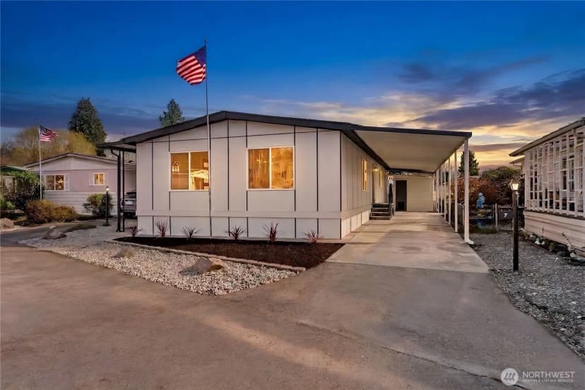 Property photo for 1510 Maple Lane #7, Kent