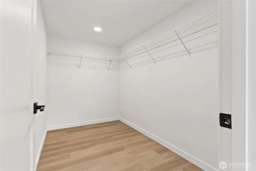 Property photo for 1510 Maple Lane #7, Kent photo 30