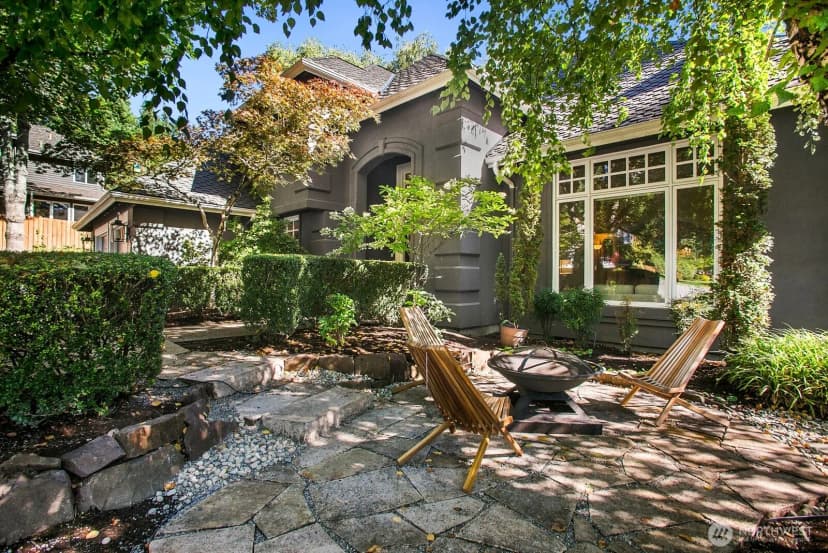 Property photo for 25857 Se 22nd Place, Sammamish photo 2