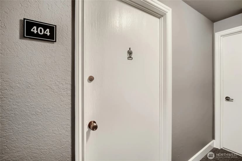 Property photo for 610 Aloha Street #404, Seattle photo 16