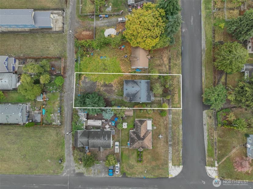 Property photo for 1407 E 30th St, Tacoma photo 23
