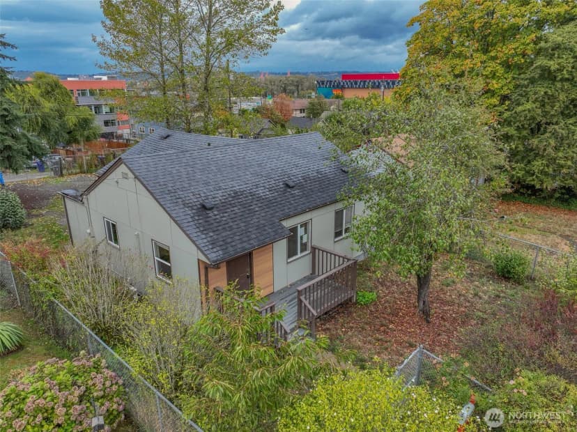 Property photo for 1407 E 30th St, Tacoma photo 22