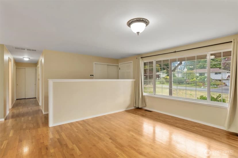Property photo for 22506 45th Place W, Mountlake Terrace photo 5