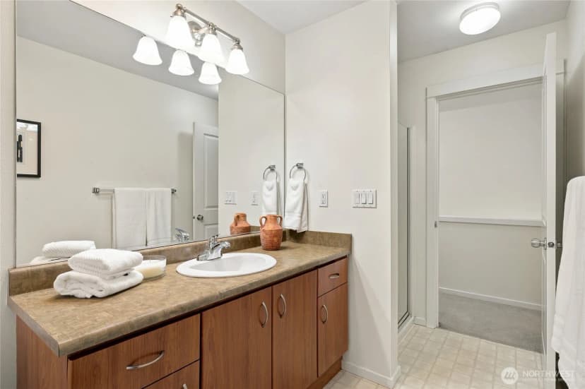 Property photo for 22652 Ne Alder Crest Lane, Redmond photo 24