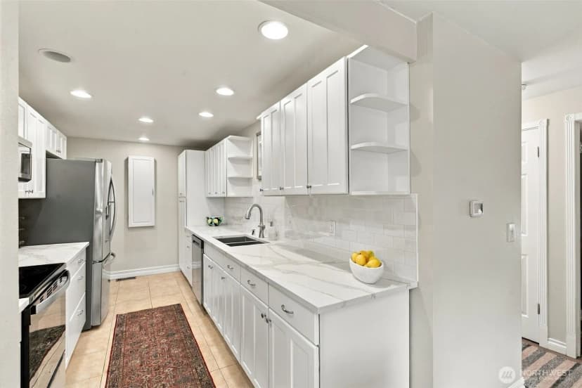 Property photo for 24849 13th Avenue S, Des Moines photo 15