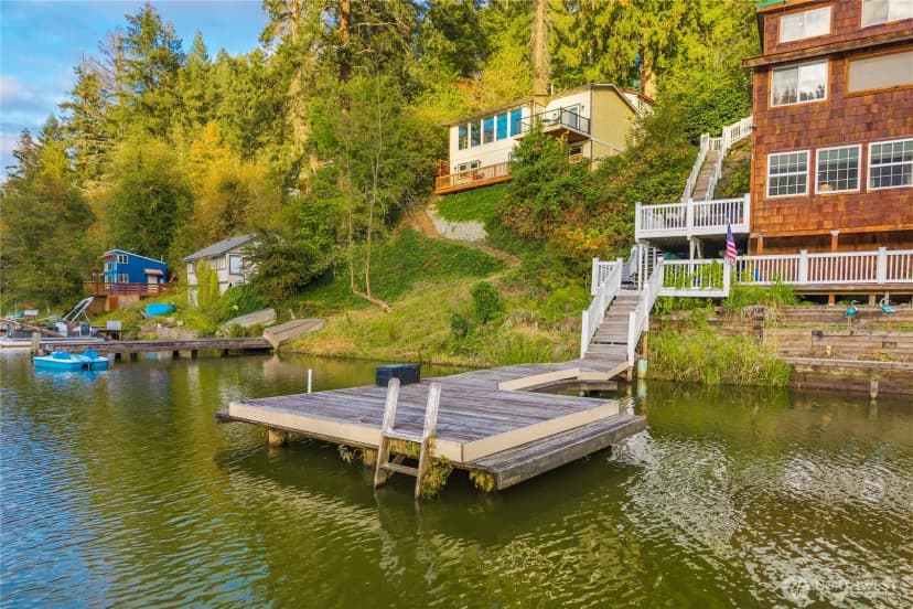 Property photo for 39522 Ski Park Road E, Eatonville