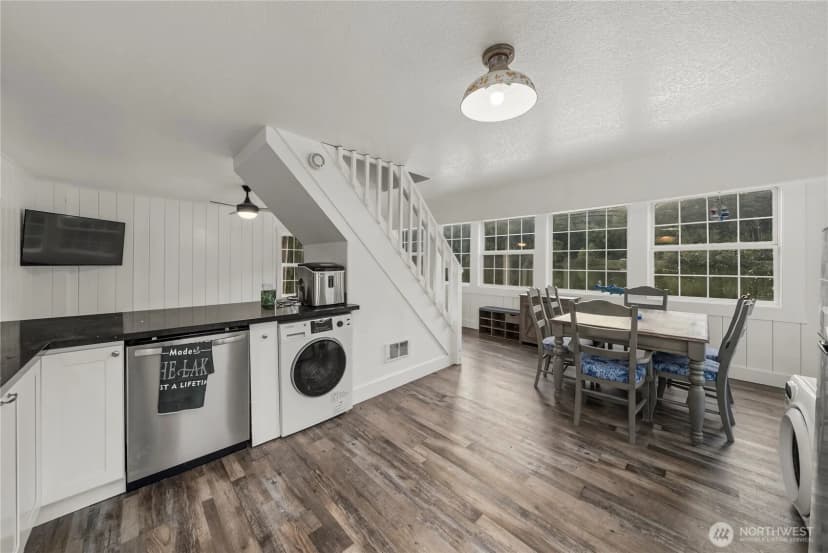 Property photo for 39522 Ski Park Road E, Eatonville photo 11