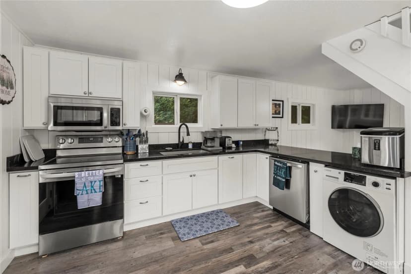 Property photo for 39522 Ski Park Road E, Eatonville photo 10