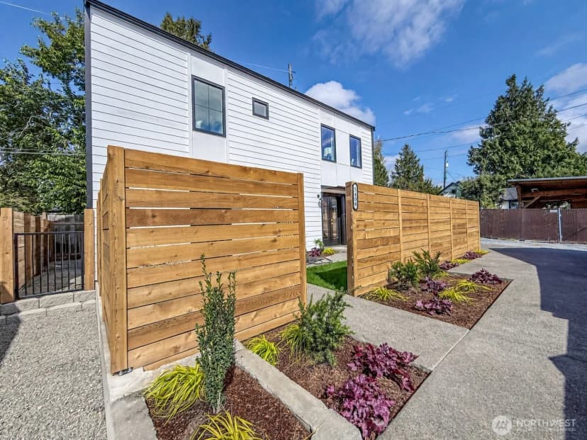 Property photo for 5404 20th Avenue S, Seattle
