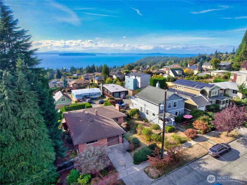 Property photo for 9037 38th Avenue Sw, Seattle