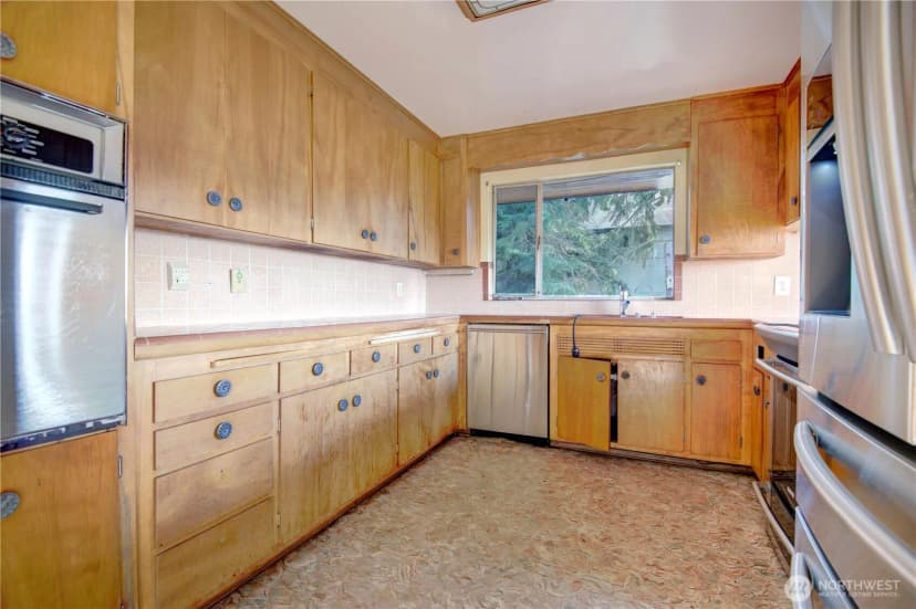 Property photo for 9037 38th Avenue Sw, Seattle photo 11