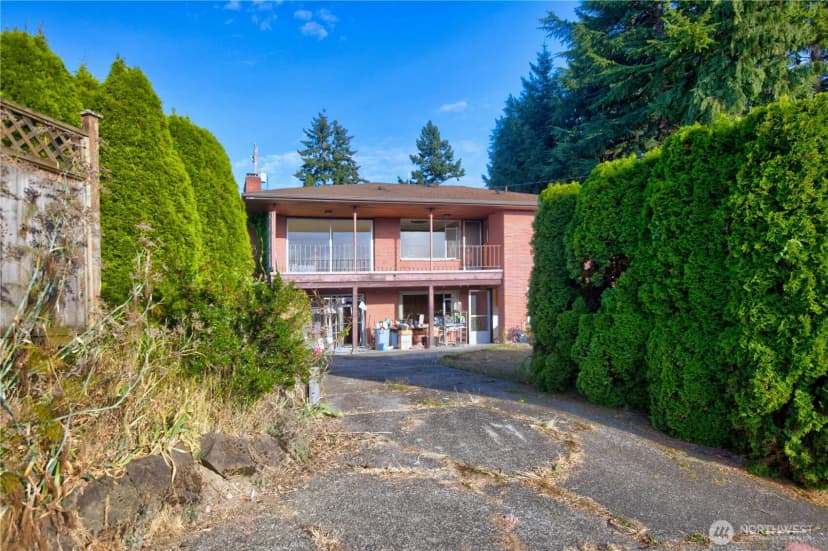 Property photo for 9037 38th Avenue Sw, Seattle photo 25