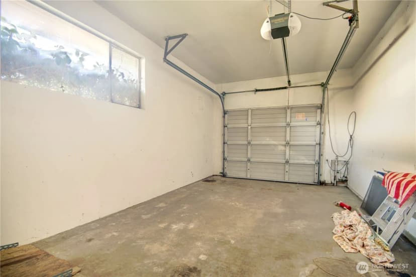 Property photo for 9037 38th Avenue Sw, Seattle photo 24