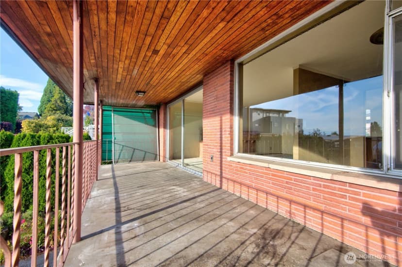 Property photo for 9037 38th Avenue Sw, Seattle photo 8