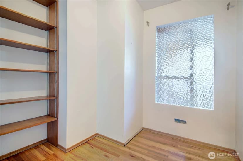 Property photo for 9037 38th Avenue Sw, Seattle photo 16