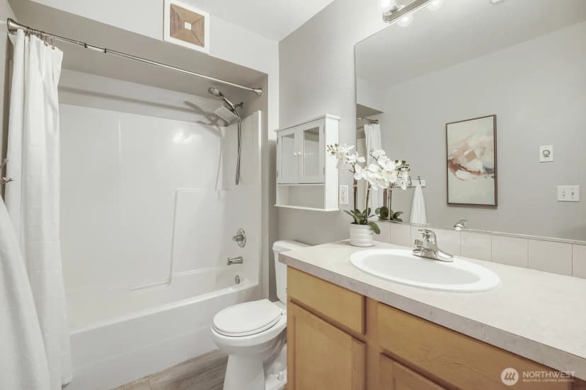 Property photo for 1905 24th Avenue Ne #103, Issaquah photo 23