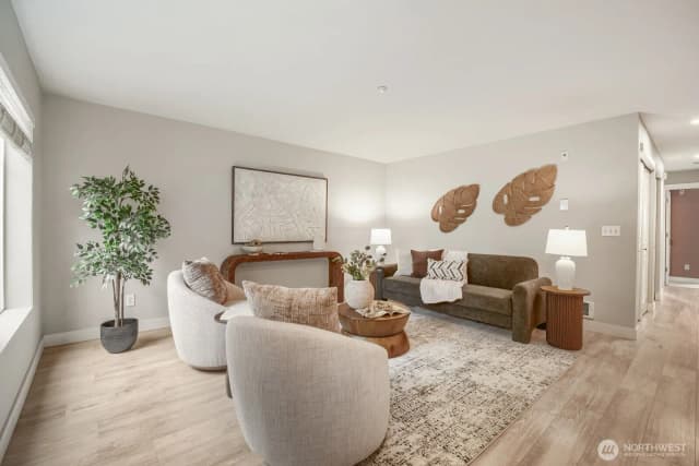 Property photo for 1905 24th Avenue Ne #103, Issaquah photo 4
