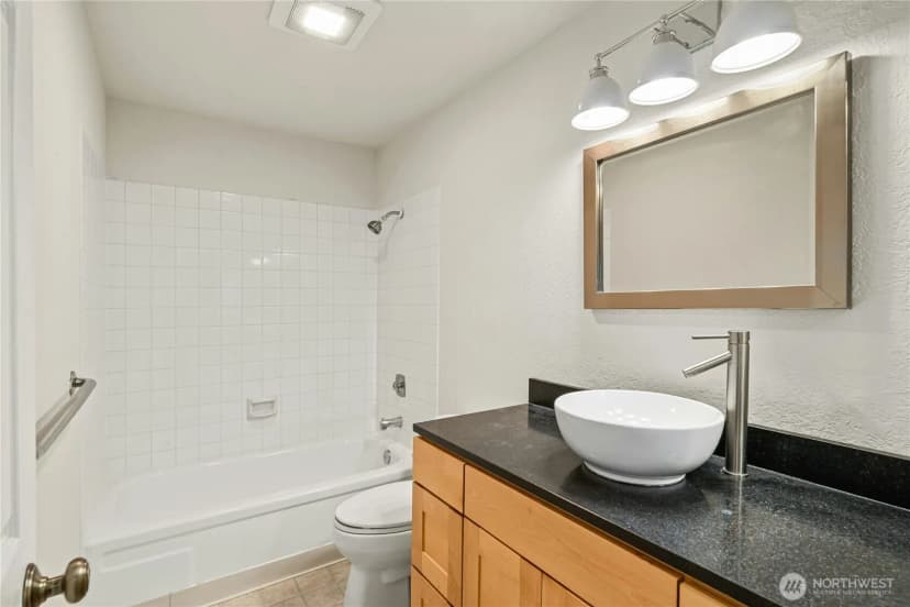 Property photo for 709 143rd Avenue Ne #g-25, Bellevue photo 12
