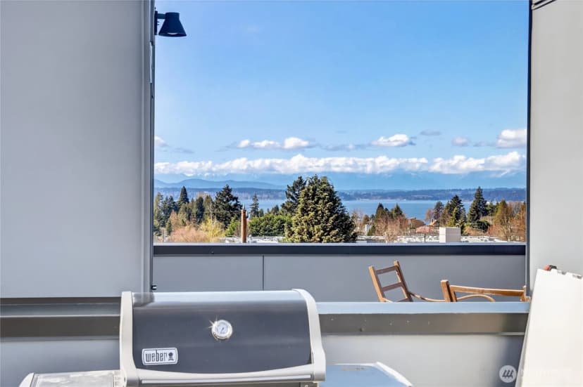 Property photo for 6320 41st Avenue Sw #b, Seattle photo 24