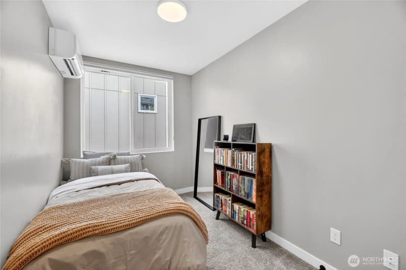 Property photo for 6320 41st Avenue Sw #b, Seattle photo 14