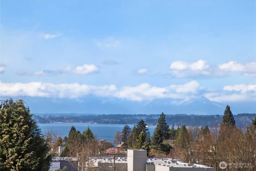 Property photo for 6320 41st Avenue Sw #b, Seattle photo 23