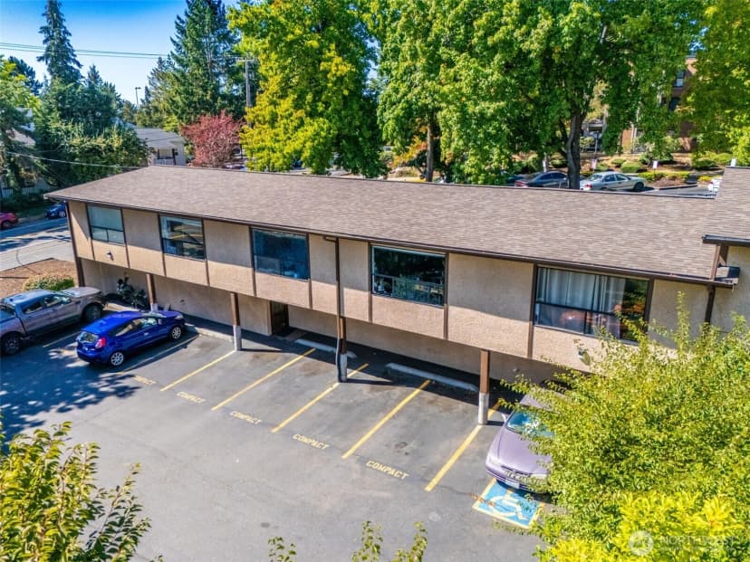 Property photo for 648 S 152nd Street, Burien photo 9